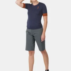 Mons Royale Cadence Tee Fietsshirt Dames 11 Mons Royale Cadence Tee Fietsshirt Dames -Move Wear Verkoop 2210003900568 012 nl